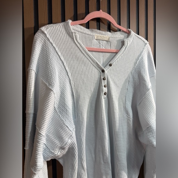 Free People-We The Free Light Gray Waffle Knit Top Sz XS - Picture 3 of 9